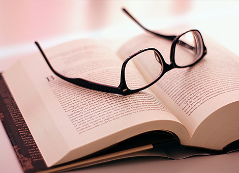 "Se vuoi che la tua vita sia una storia magniﬁca, allora comincia a renderti conto che tu sei l’autore e ogni giorno hai l’opportunità di scrivere una nuova pagina."(Mark Houlahan)